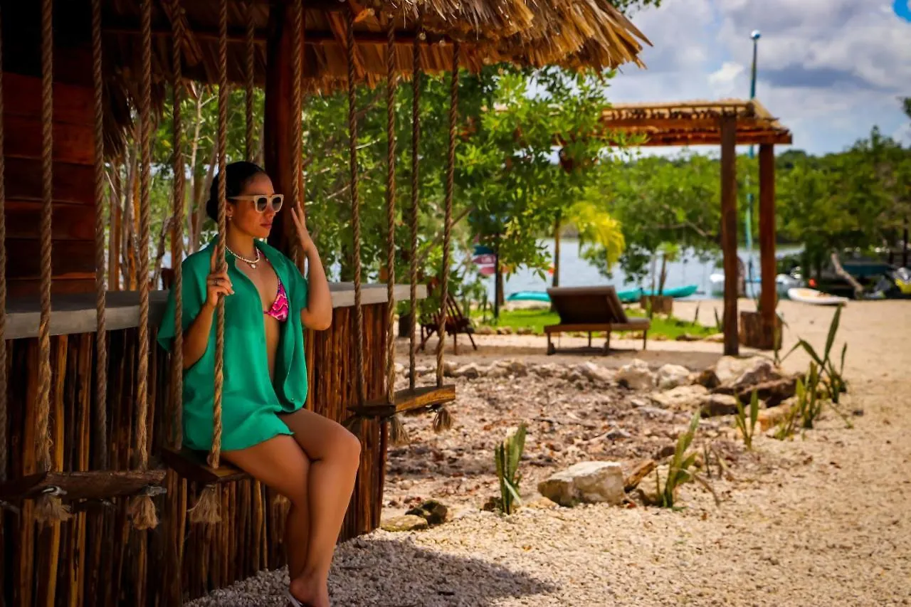 Hotel Y Beach Club Casa Mia Xulha -Bacalar Xul-Ha 0*,  المكسيك