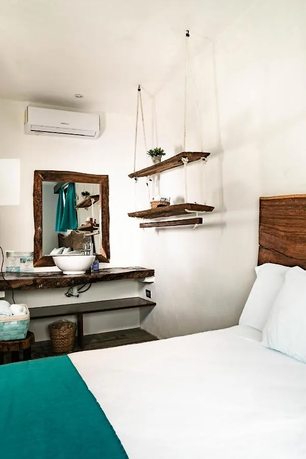 Hotel Y Beach Club Casa Mia Xulha -Bacalar Xul-Ha المكسيك